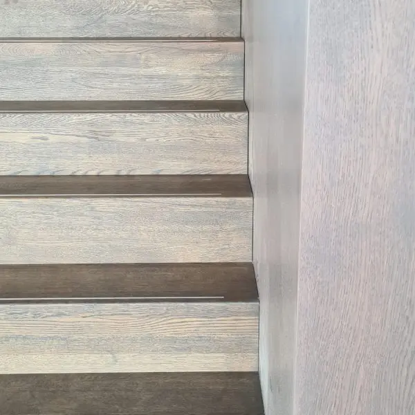 Eiken Bloktrap met RVS slijtstrip 2