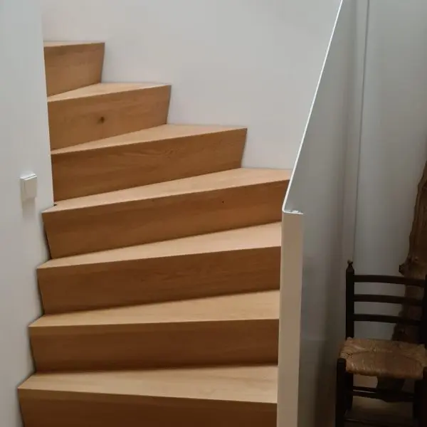 Eiken Z-trap met Schaduwrand 1