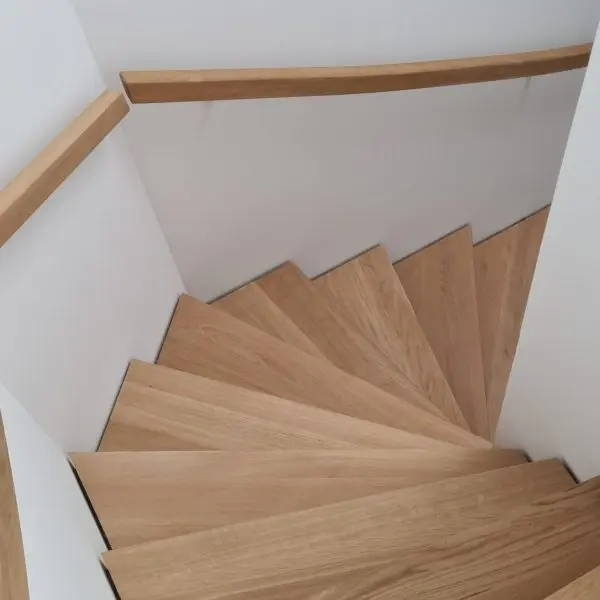 Eiken Z-trap met Schaduwrand 2