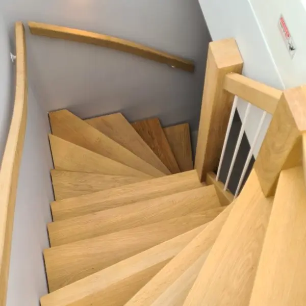 Eiken Z-trap met Schaduwrand 4