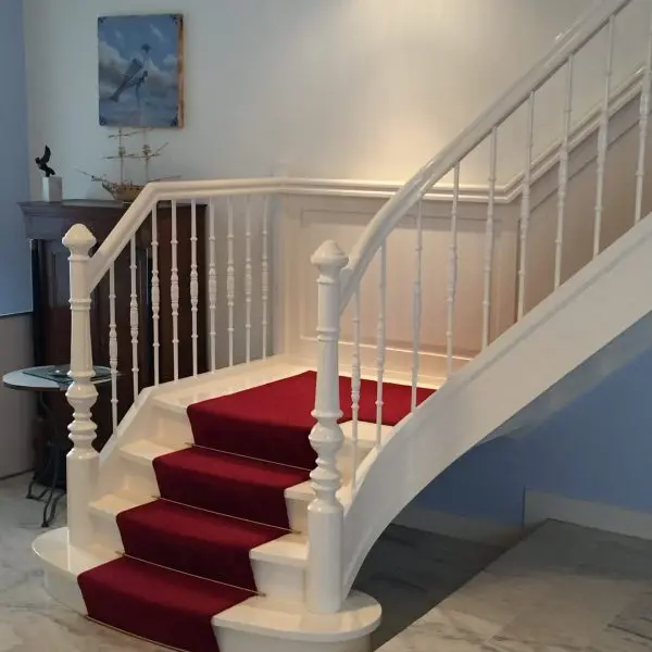 Traploper en Stalen Spijlen 1